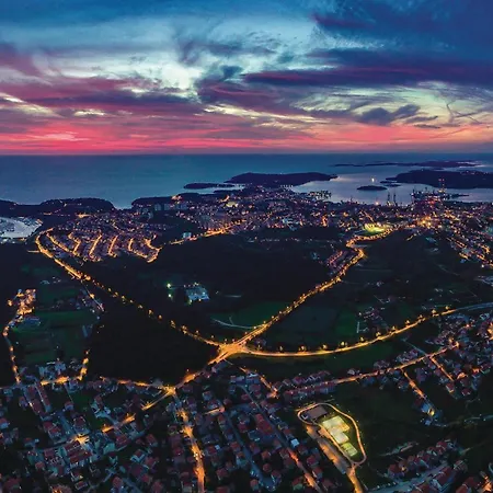 Gorgeous In * Štinjan
