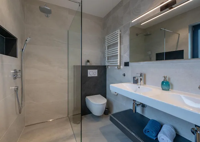 Vakantiehuis Stunning In With Wifi Štinjan