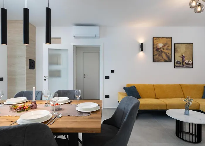 Vakantiehuis Stunning In With Wifi