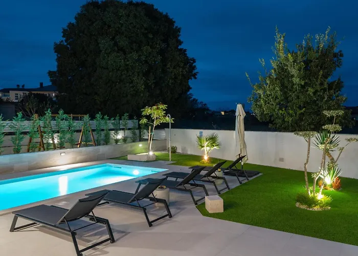 Stunning In With Wifi Vakantiehuis Štinjan