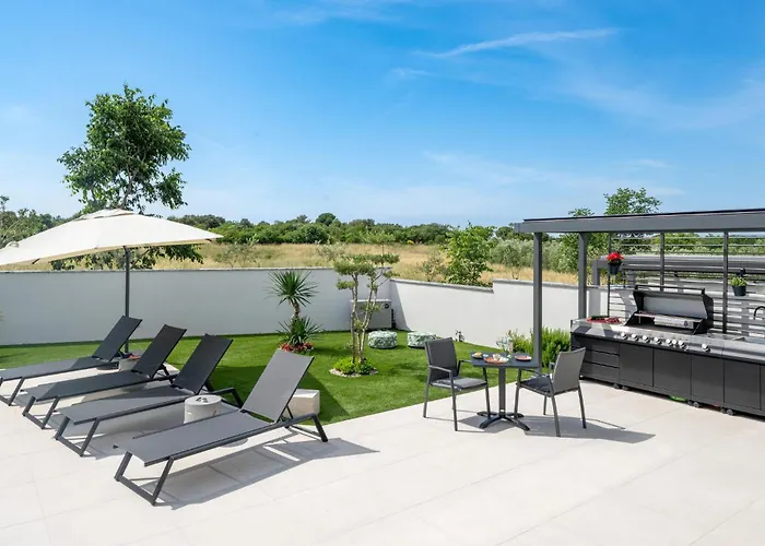 Stunning In With Wifi * Štinjan