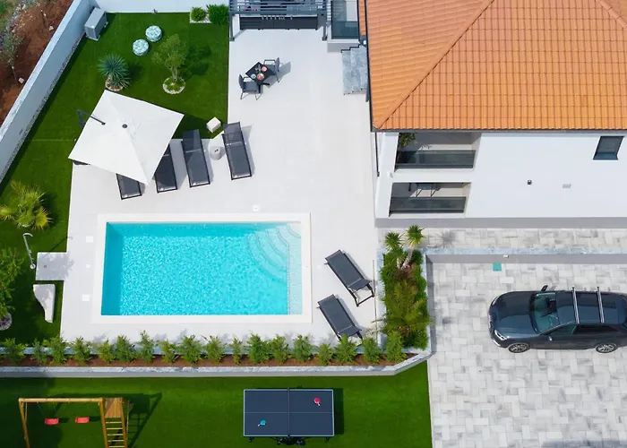 Vakantiehuis Stunning In With Wifi