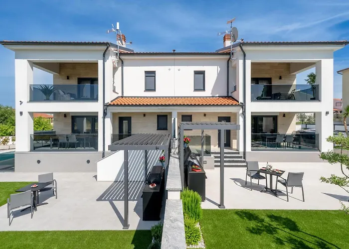 Stunning In With Wifi Štinjan